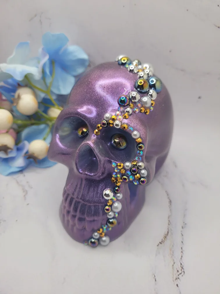 Resin Skull Decor image indicator(2)