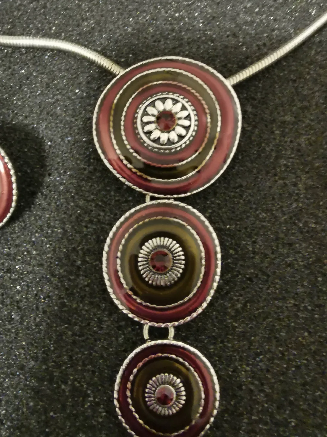 Necklace and Earring Set - Purple💜 Green💚 Silver🤍 Daisy 🌼 Design image indicator(2)