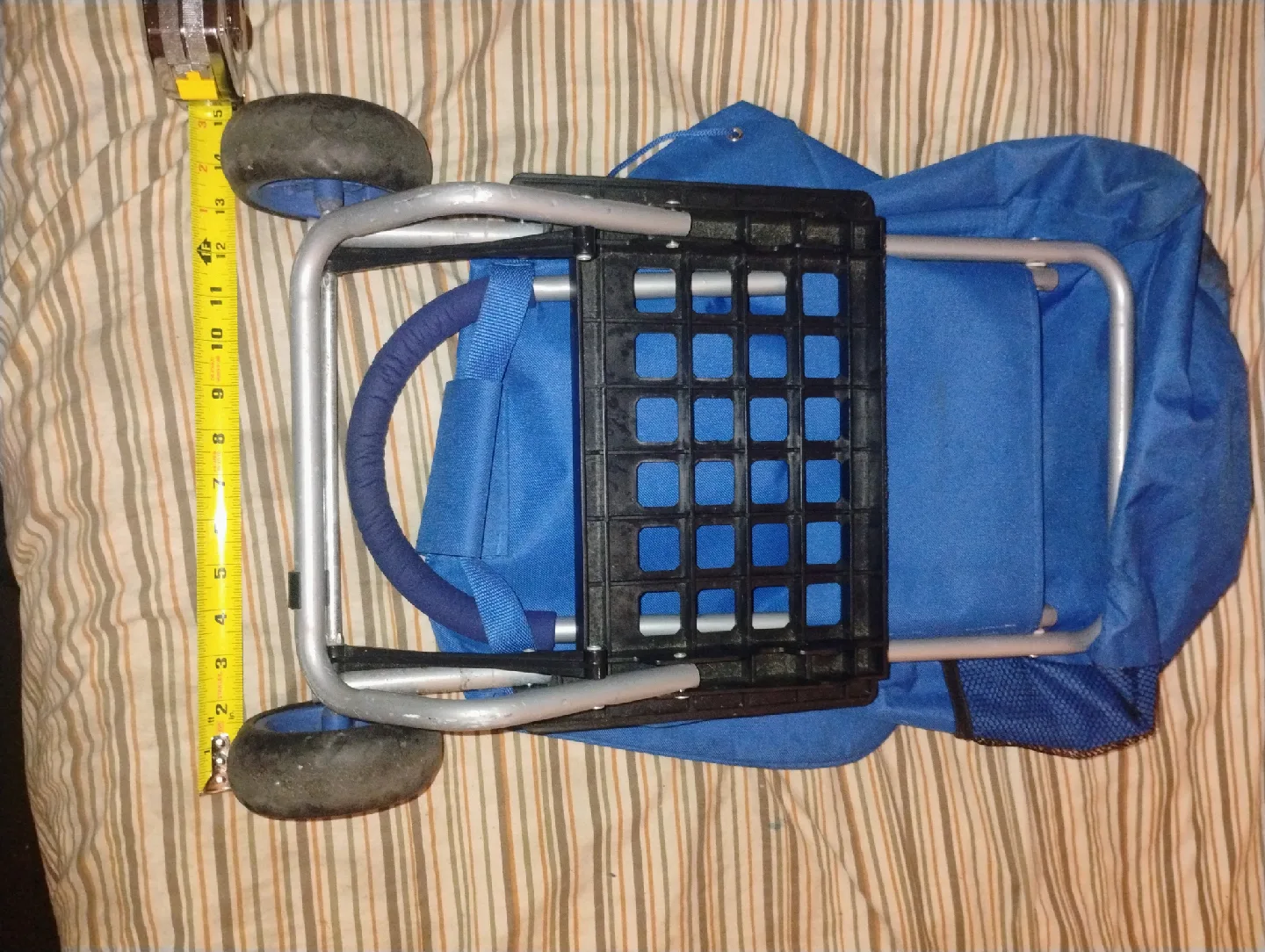 AmazonBasics Blue Rolling Shopping Cart thumbnail