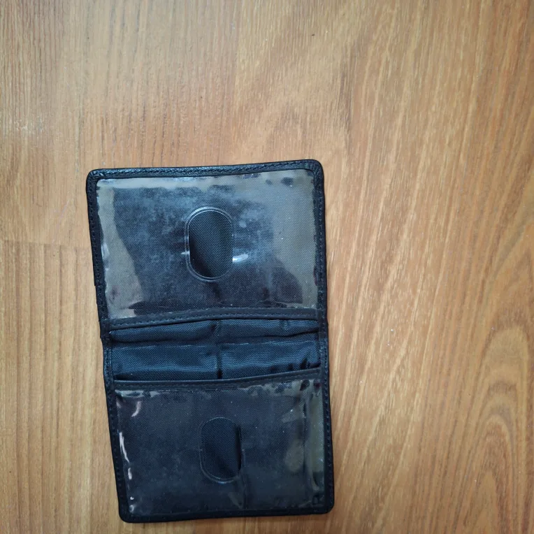 slim Black Leather Card Holder Wallet image indicator(3)