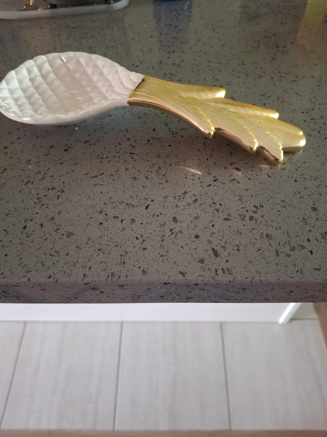 Pineapple Spoon Rest - Gold & White thumbnail