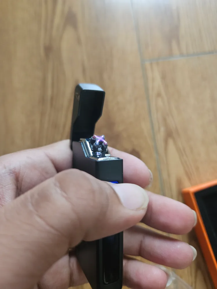 Classic Fashionable Lighter - Ace of Spades image indicator(2)