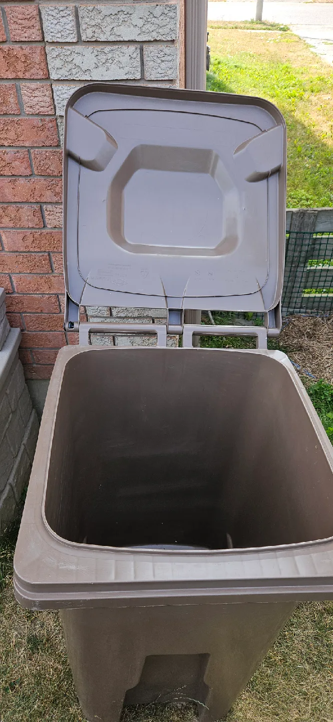 Brown Outdoor Garbage Bin image indicator(2)