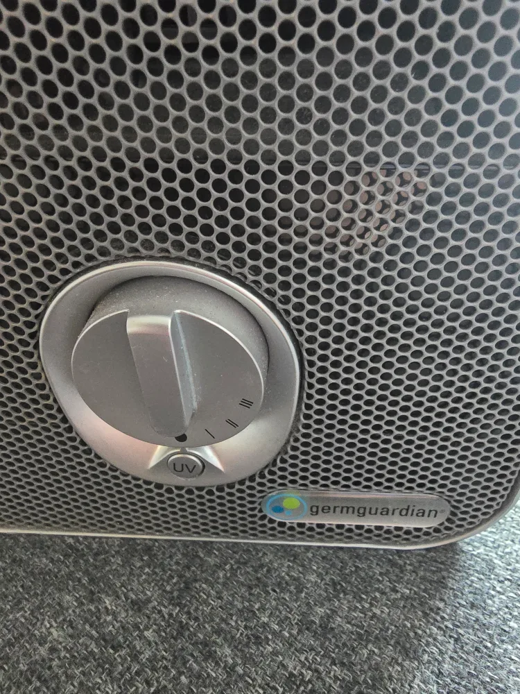 GermGuardian AC4100CA Air Purifier image indicator(2)