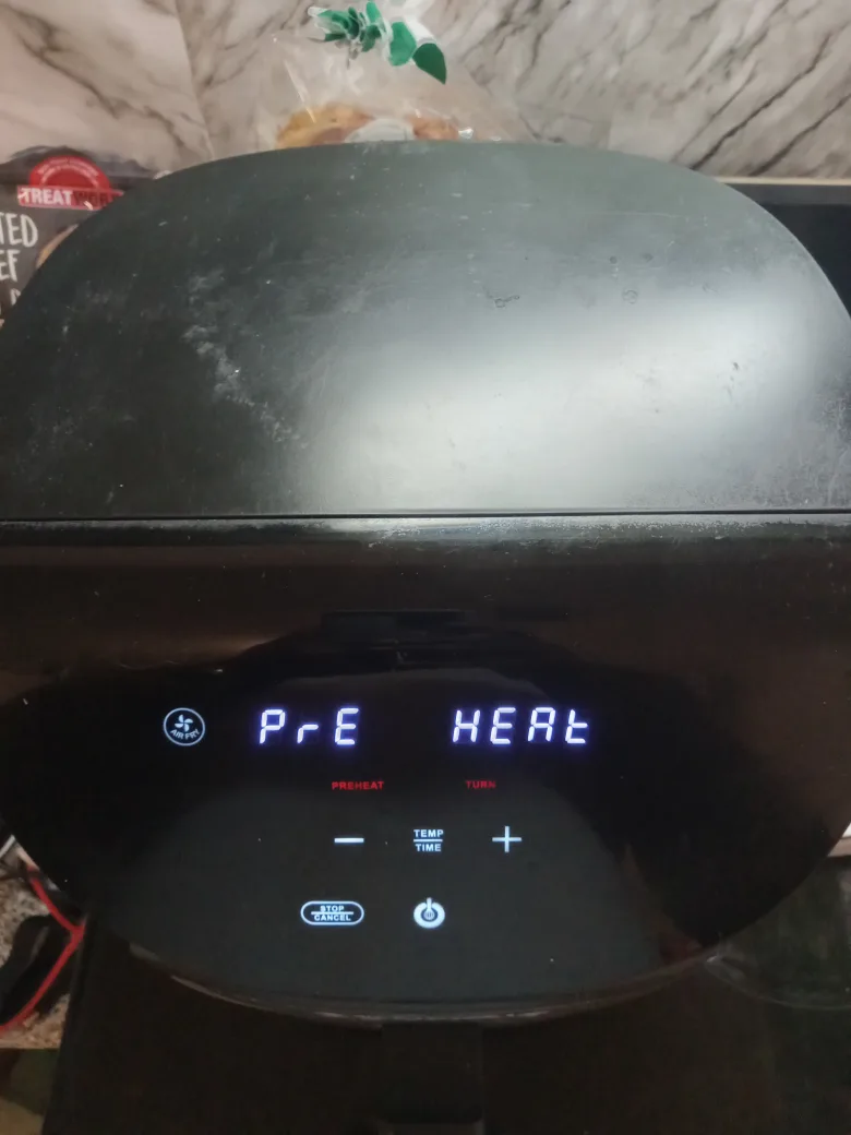 Gourmia Air Fryer image indicator(6)