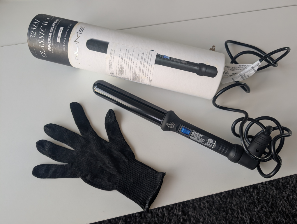 NuMe 32mm Classic Curling Wand - Black