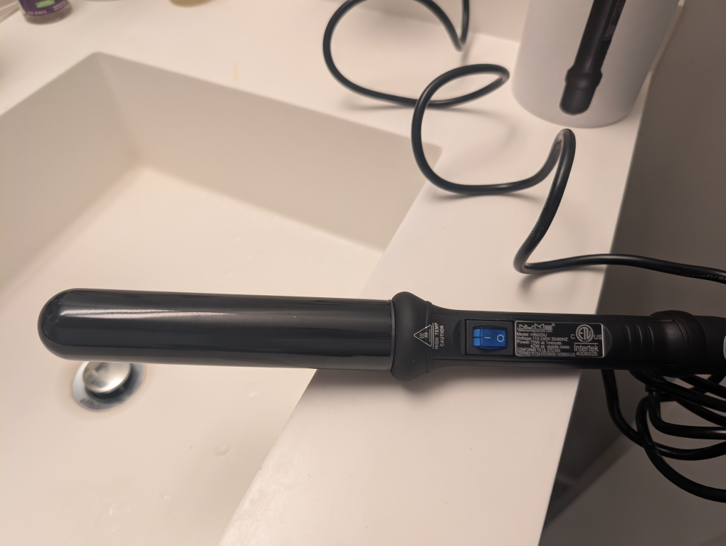 NuMe 32mm Classic Curling Wand - Black - photo 5