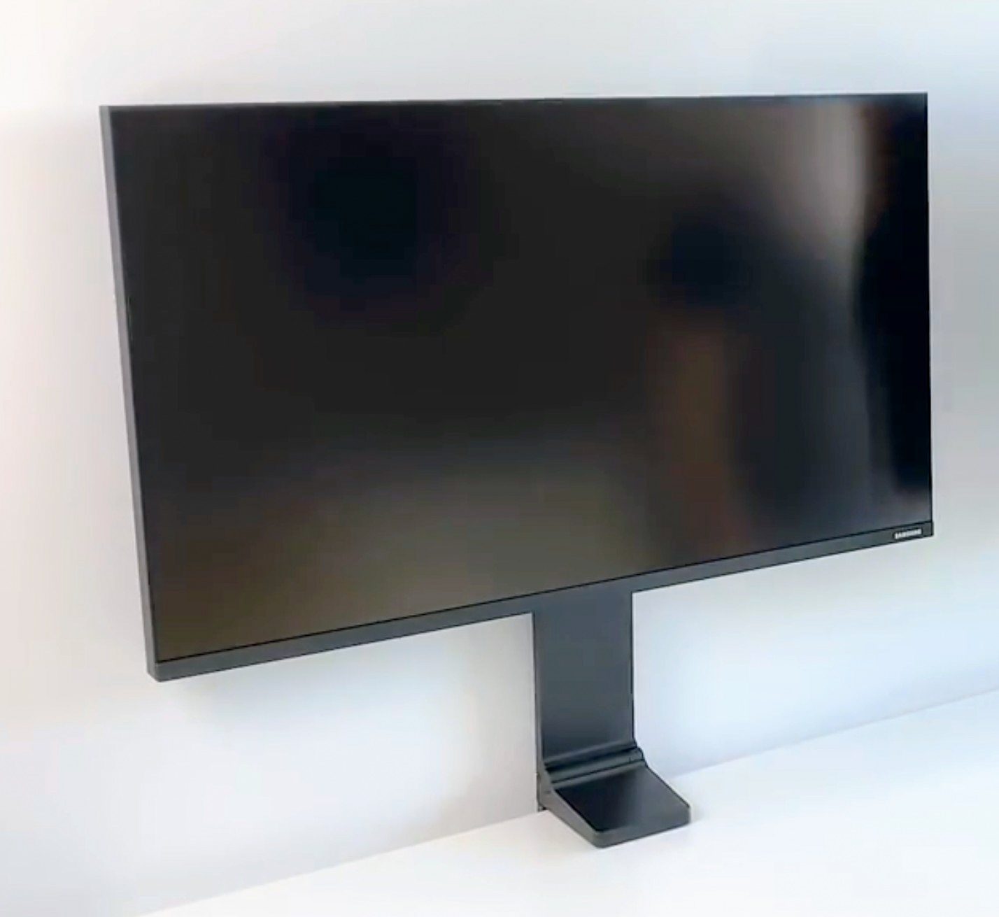 Samsung LS32R750UENXZA 32" Space Monitor 4K UHD 60Hz Monitor - photo 3
