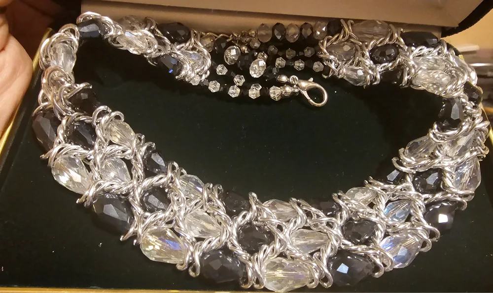Beaded Necklace - Black and Clear