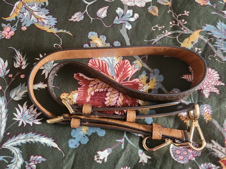 Michael Kors Satchel Purse Set image indicator(9)