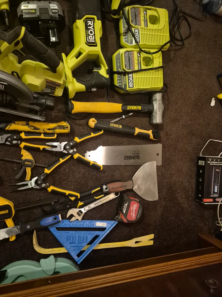 Ryobi & DeWalt Power Tools Bundle image indicator(9)