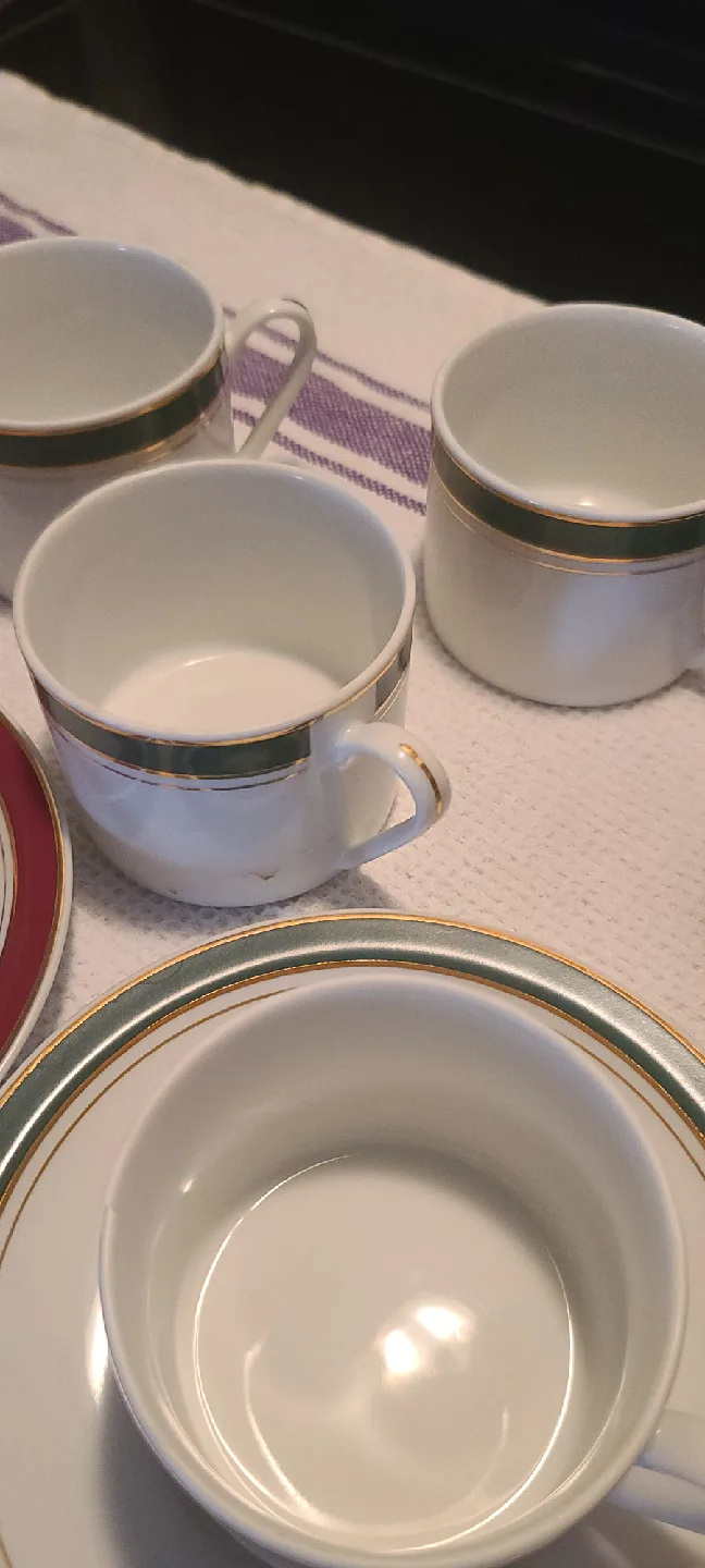 Crown Porcelain Prestige Cup and Saucer Set image indicator(4)