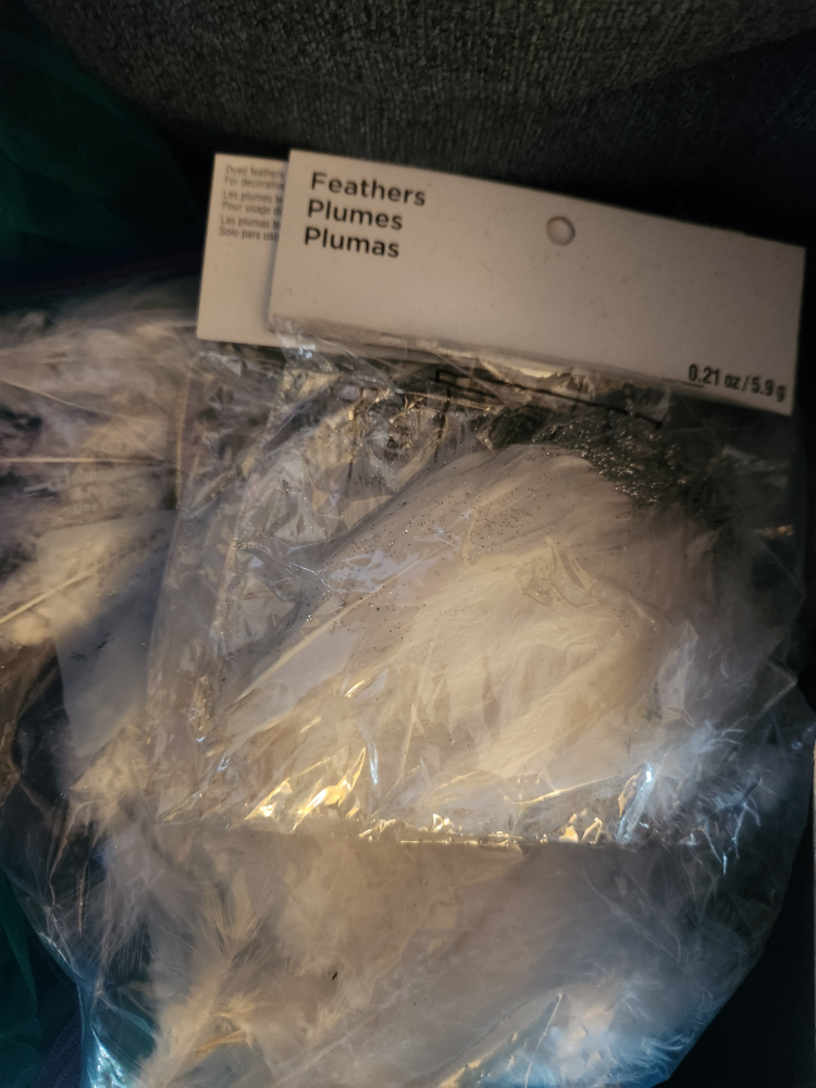 Decorations/Craft Supplies - photo 3