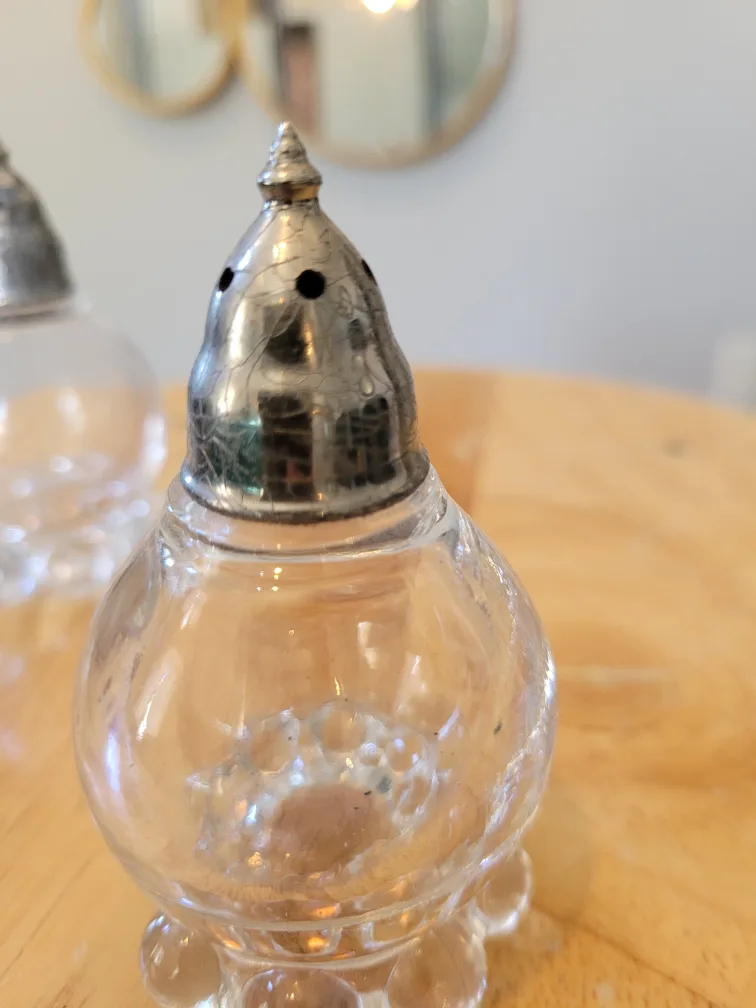 Vintage 1950's Boopie Glass Salt & Pepper Shakers image indicator(3)