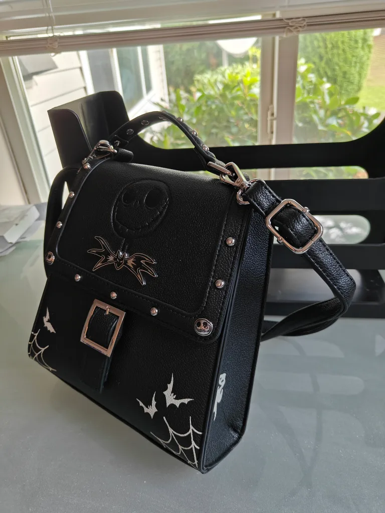Nightmare Before Christmas Crossbody Bag image indicator(2)