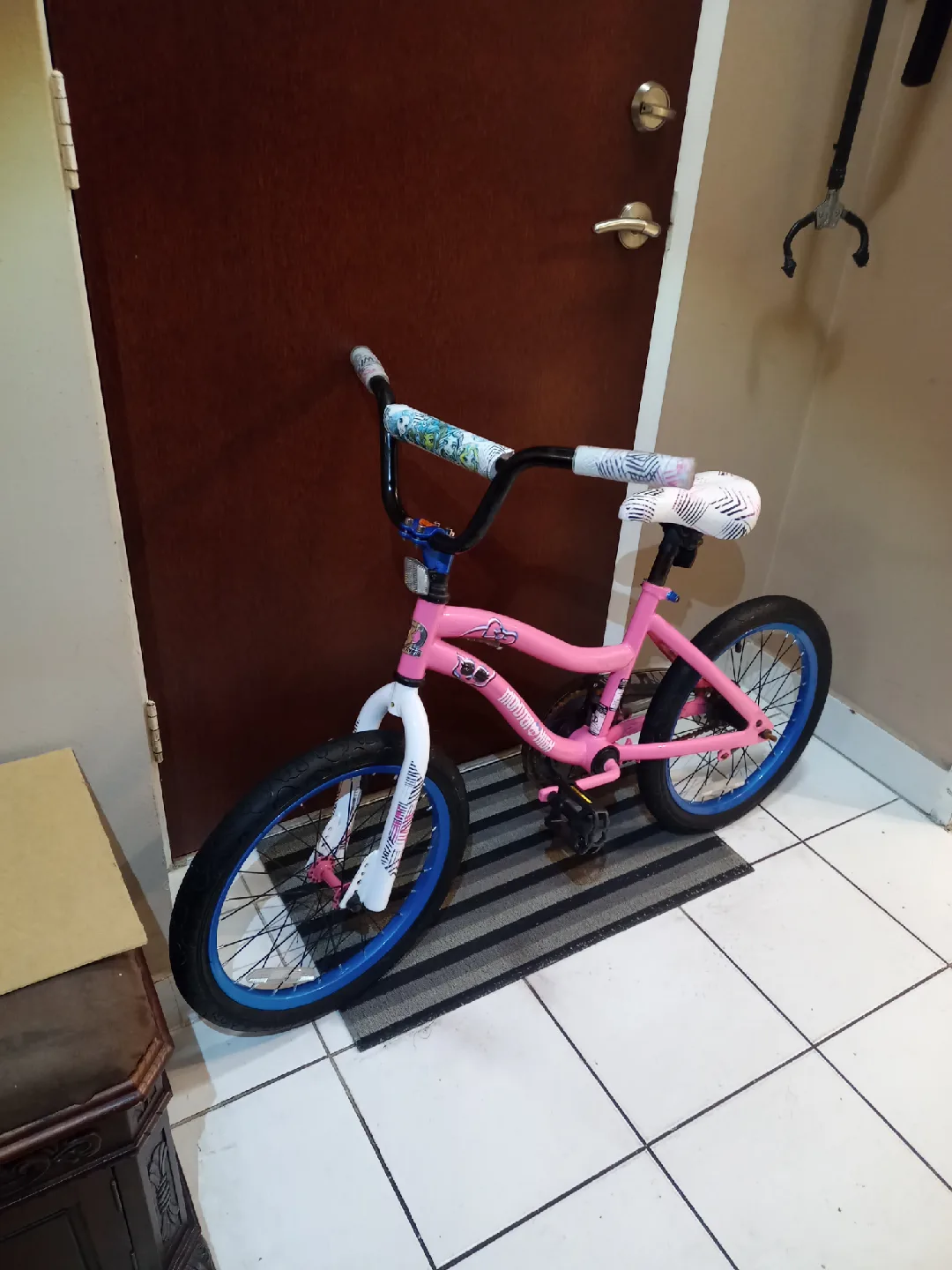 Monster High 3D Dynacraft 18" Bike - Great deal !!!!! image indicator(3)