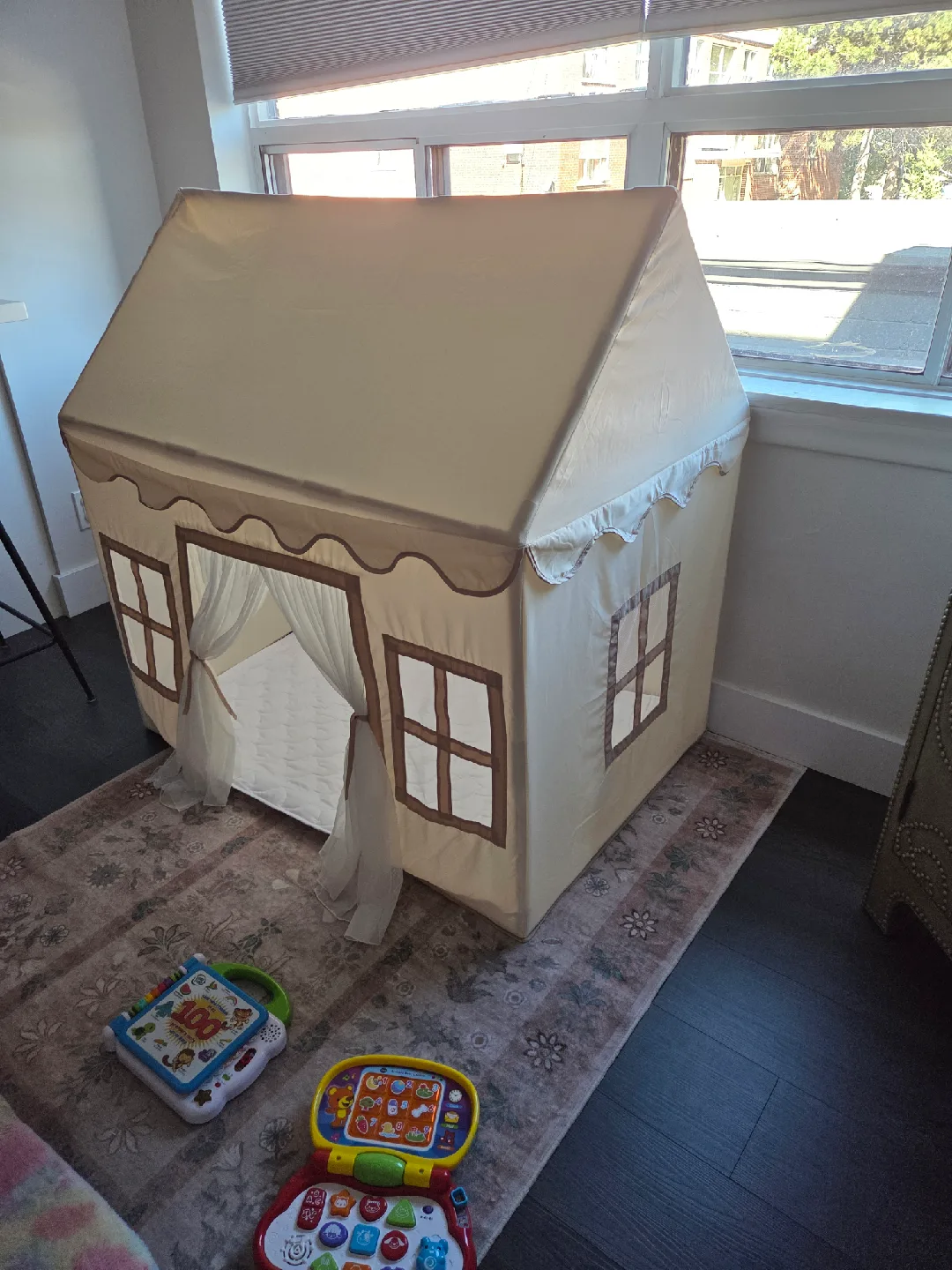 Kids Play Tent - Indoor/Outdoor Fun image indicator(2)