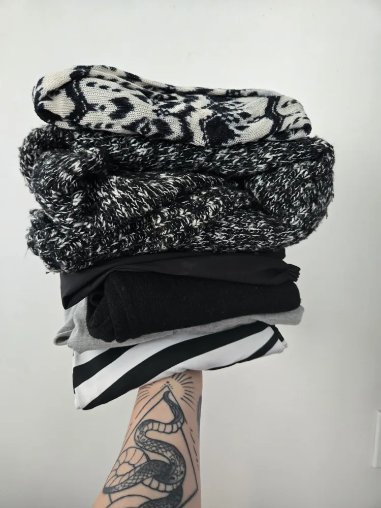 Clothing bundle!!!! image indicator(3)