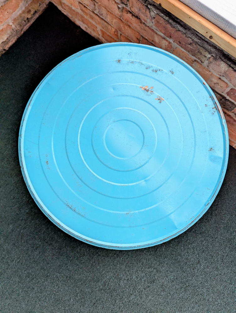 Vintage 1960s Metal Storage Bin – Retro Turquoise - photo 3