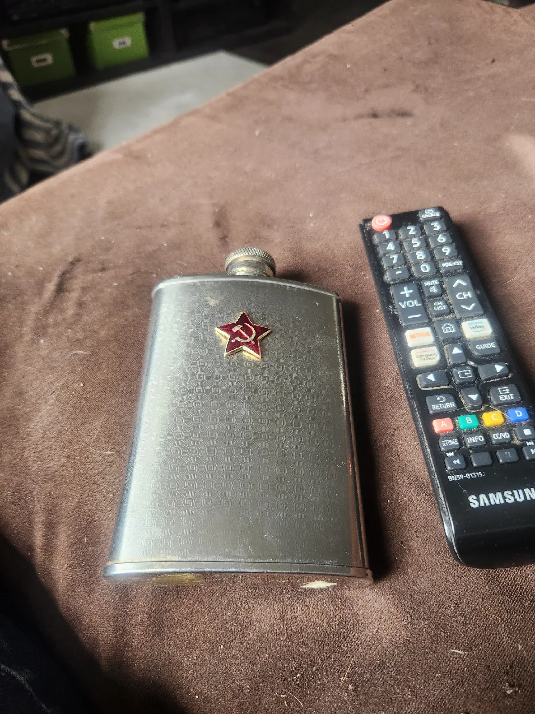 Vintage Soviet-Style Flask – St. Petersburg Souvenir (Mid-2000s) thumbnail
