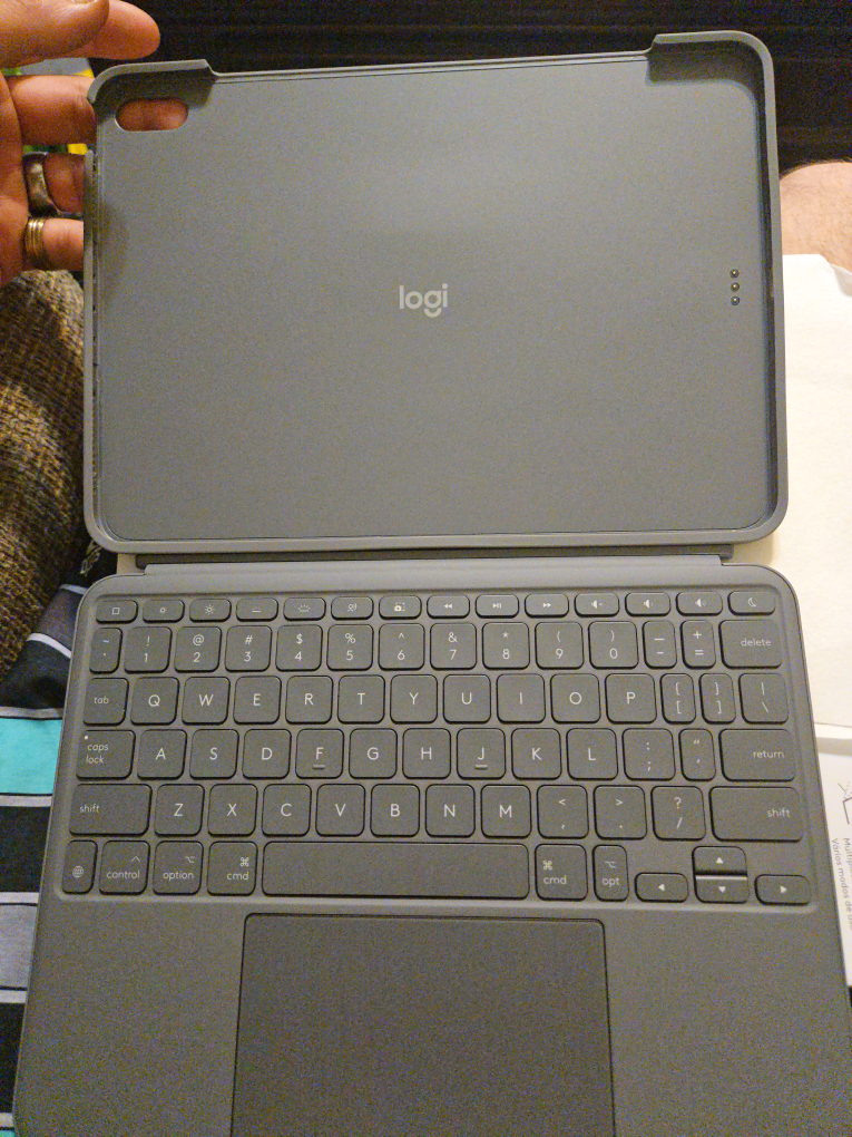 Logitech Combo Touch iPad Air 11-inch Keyboard Case - photo 3