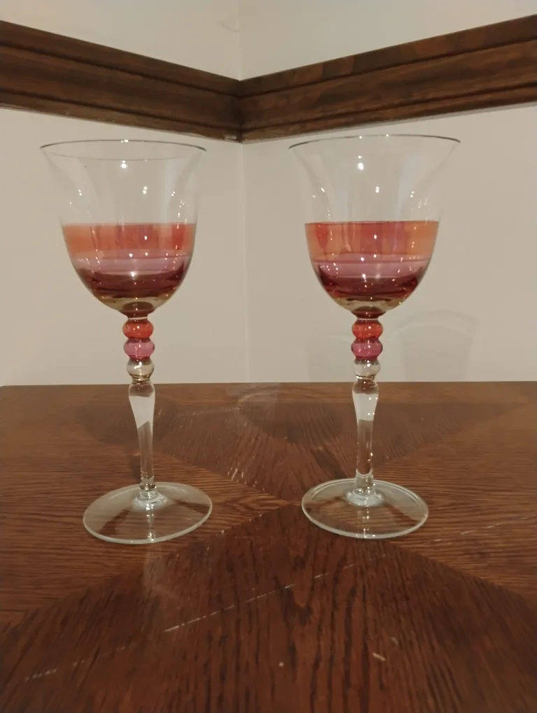 Pair of Elegant Wine Glasses thumbnail