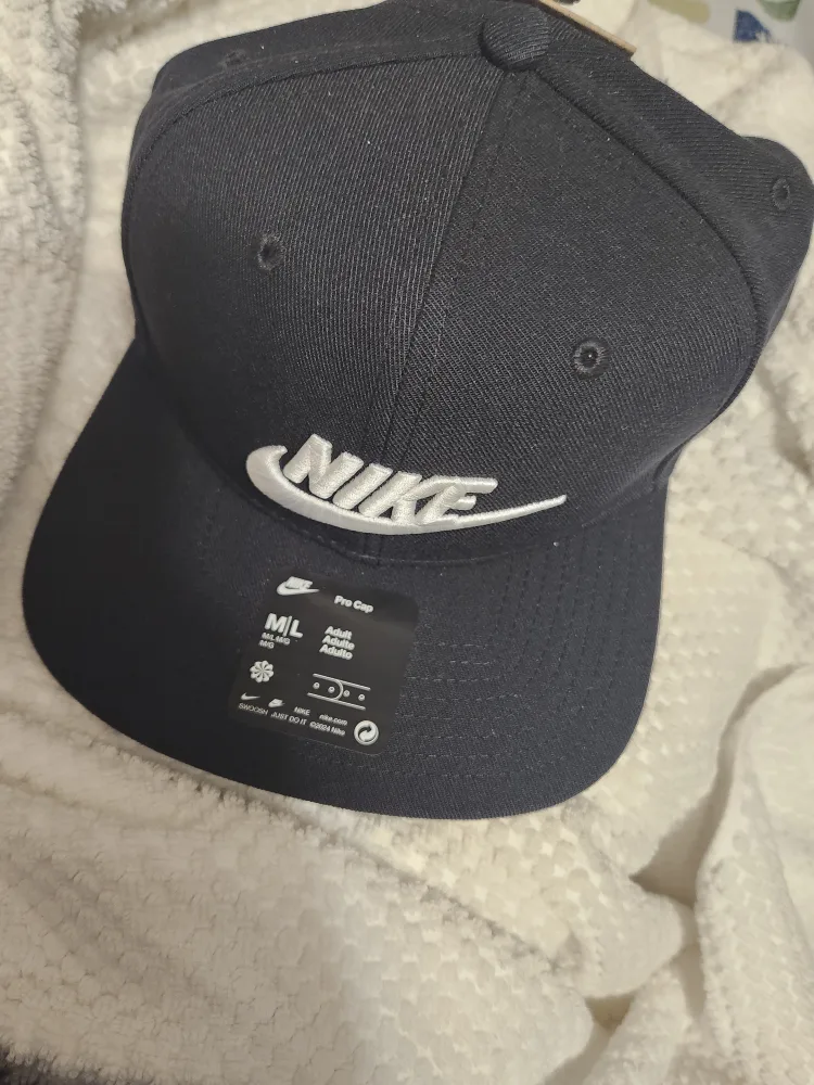 new cap nike unisex thumbnail