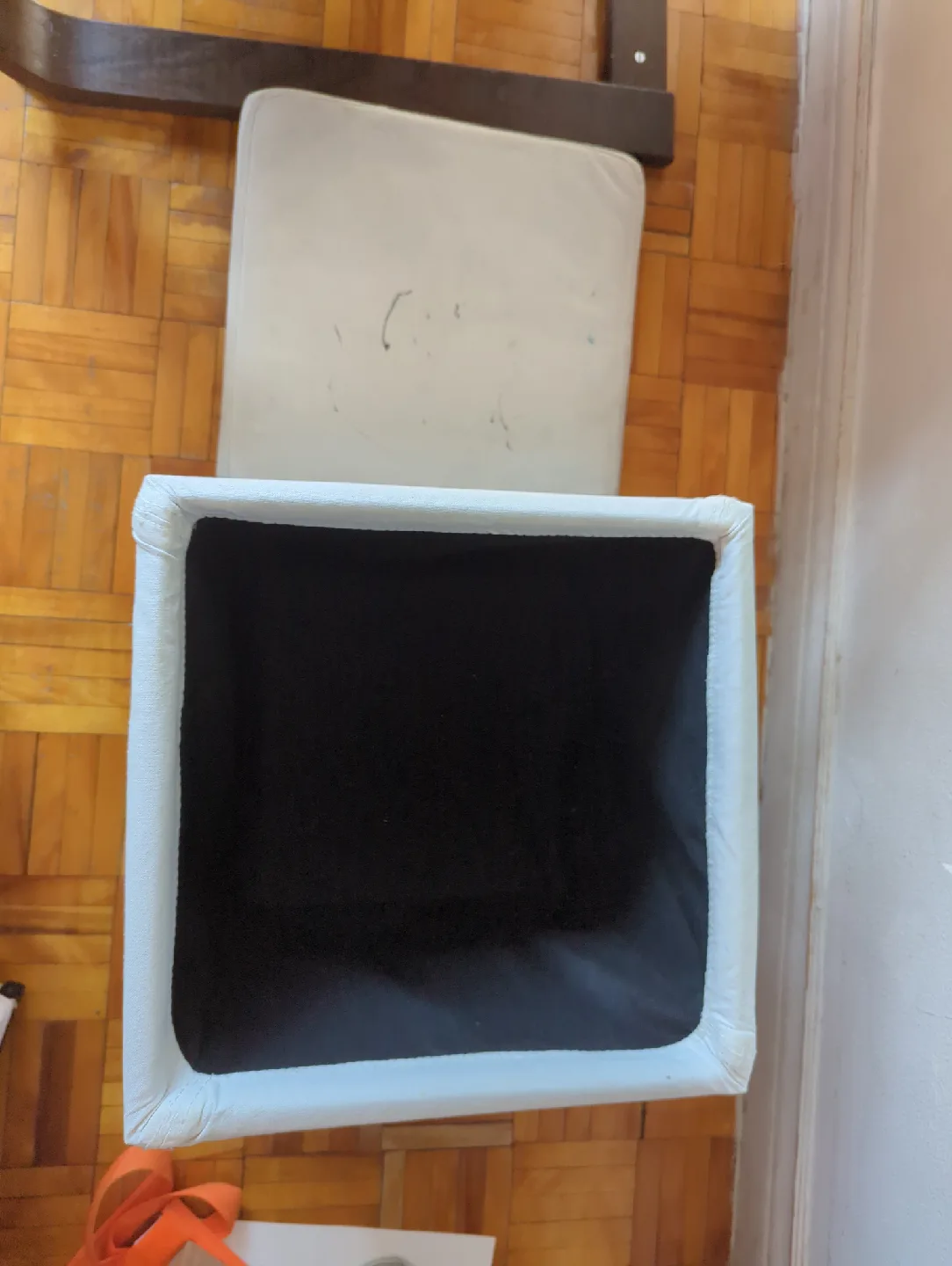 Ottoman / Foot Stool image indicator(3)