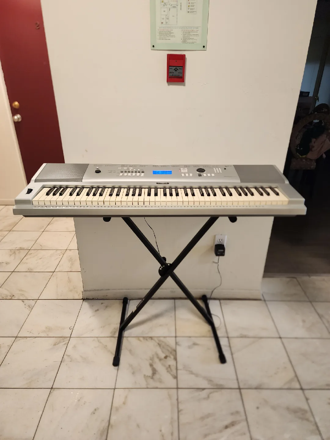 Yamaha DGX-220 Portable Grand Keyboard image indicator(7)