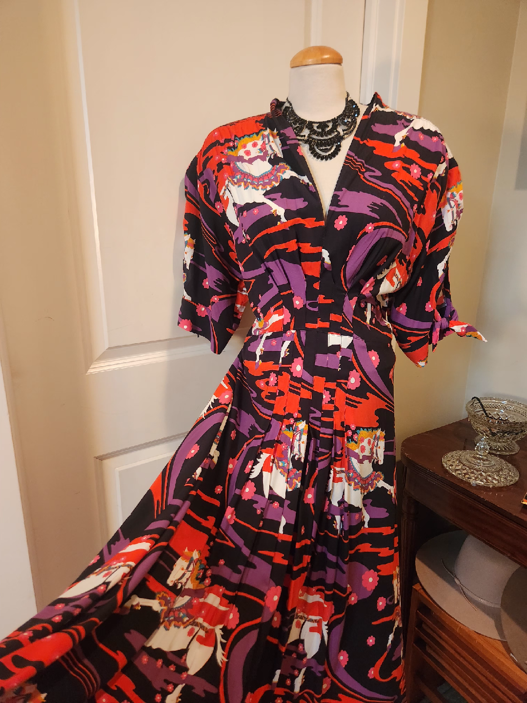 Designer dress- Carousel Ponies SIZE 22 new with tags - photo 2