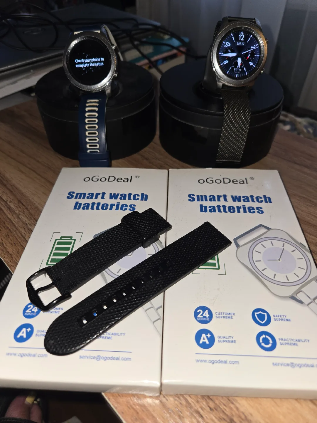 Samsung Gear S3 Smartwatch with Extra Bands