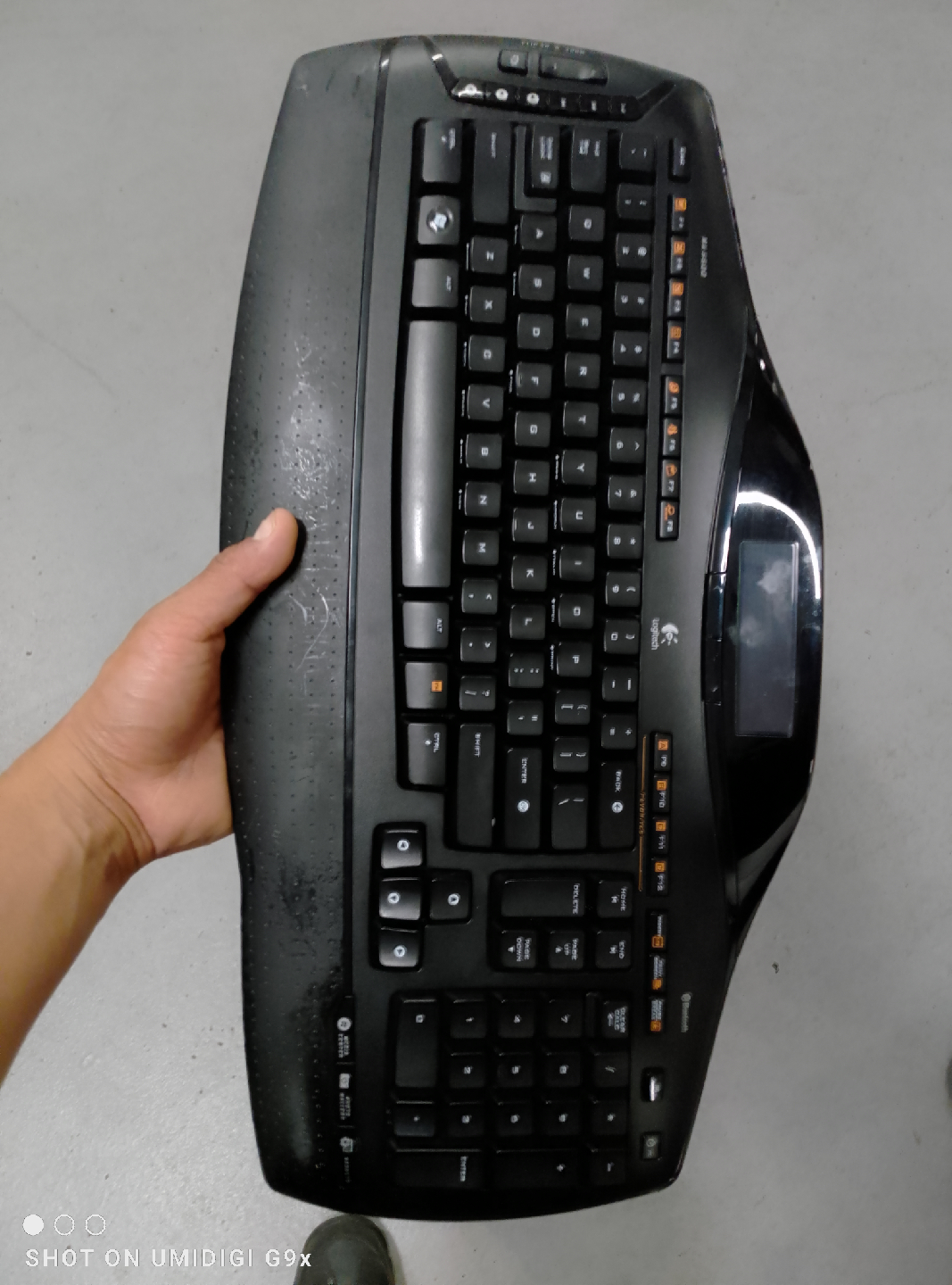 Logitech MX 5500 Wireless Keyboard