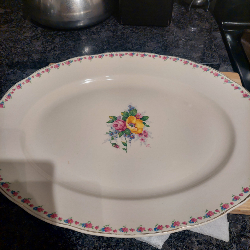 Floral Oval Serving Platter - 17-inch 🥕