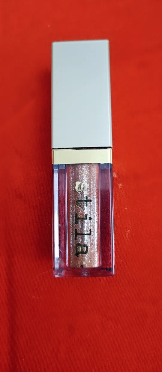 Stila Glitter & Glow Liquid Eyeshadow thumbnail