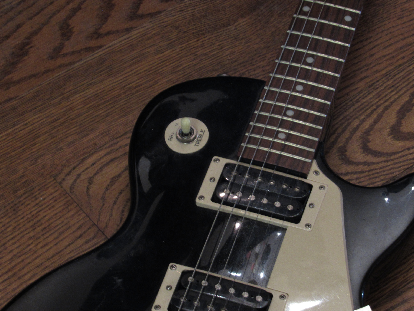 Les Paul Electric Guitar with Mini Amp - photo 5