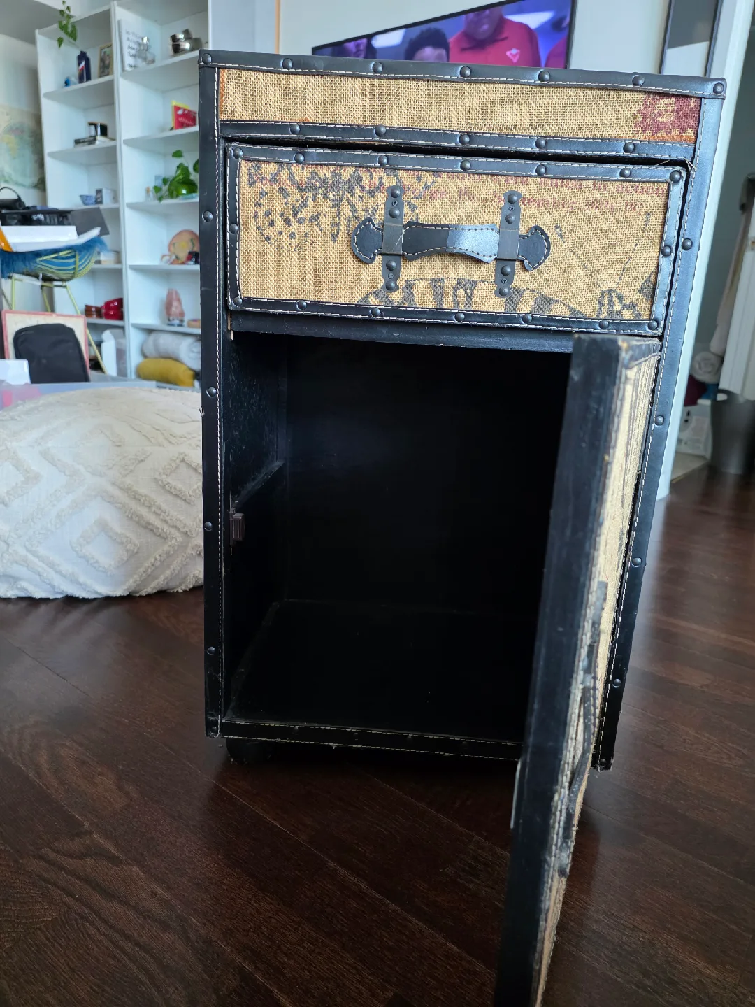 Decorative Trunk Style Side Table -  14x18x28 image indicator(2)