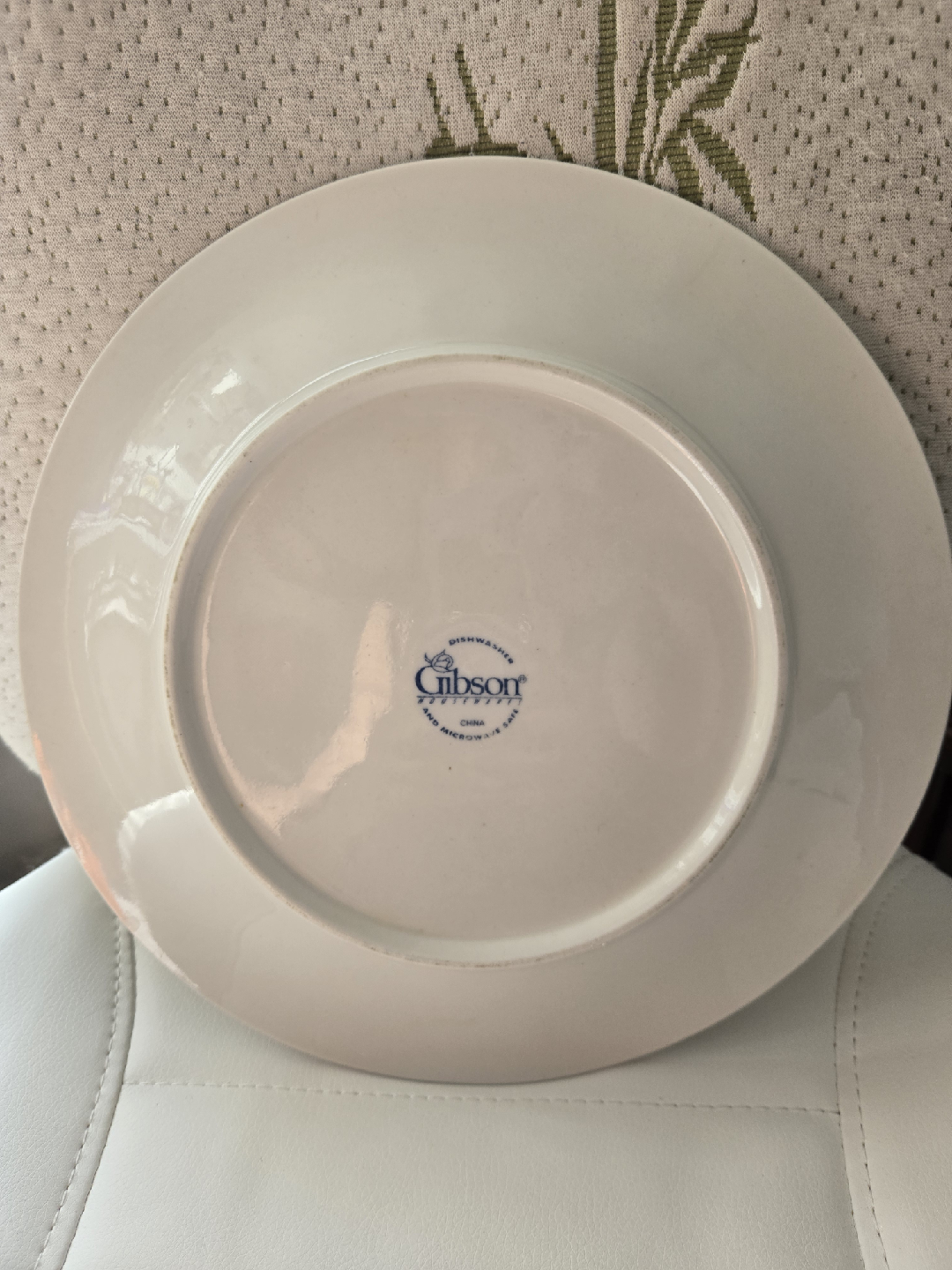 Gibson Embossed Dinner Plate - photo 2