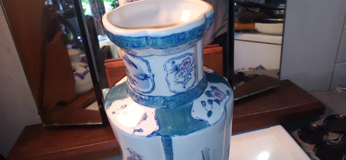 Vintage Decorative Vase image indicator(4)