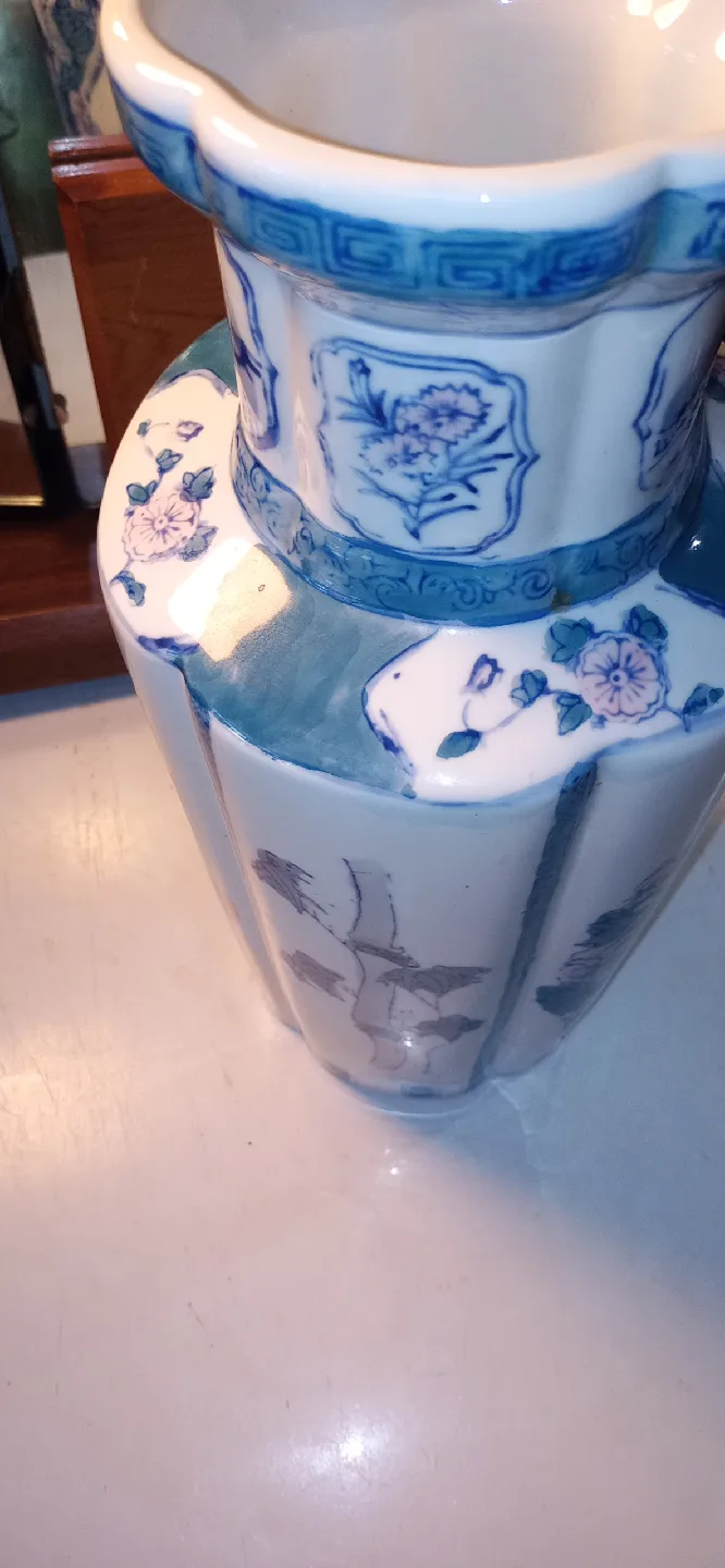 Vintage Decorative Vase image indicator(7)