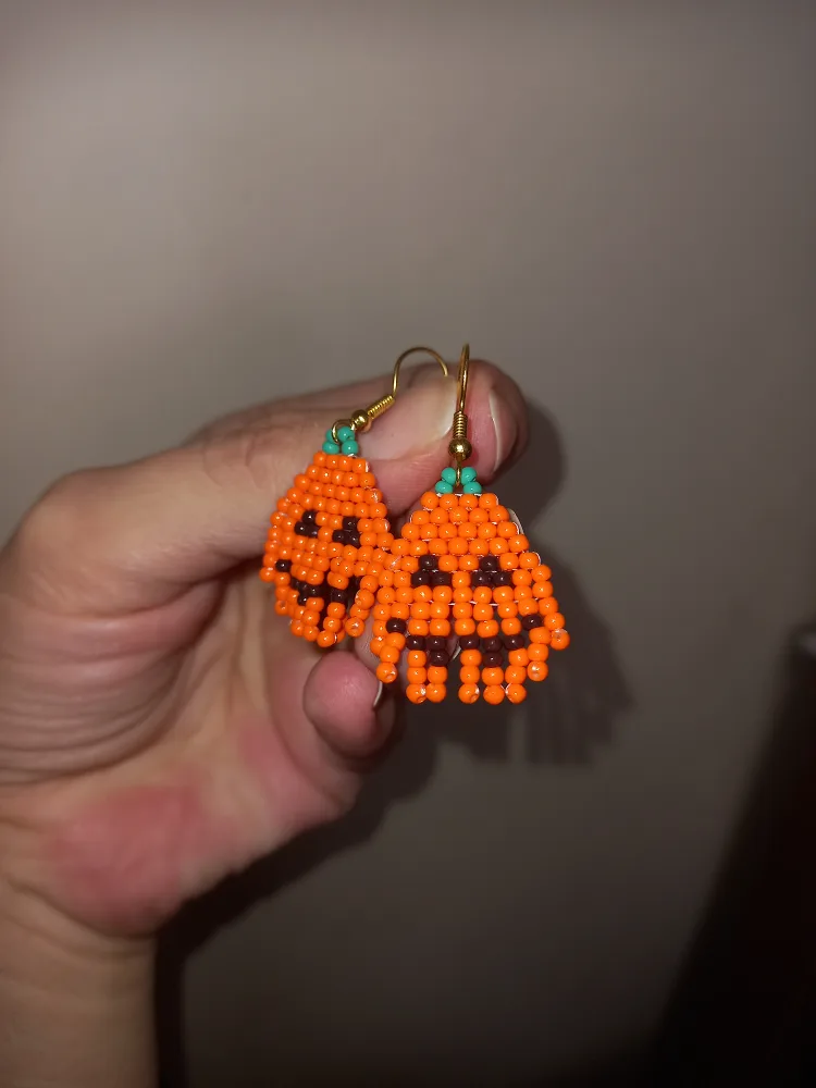Pumpkin Beaded Earrings image indicator(2)