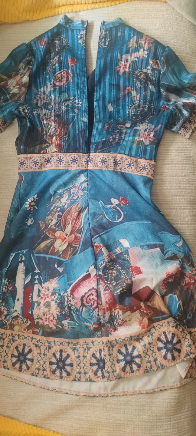 Patterned Dress Size S image indicator(3)