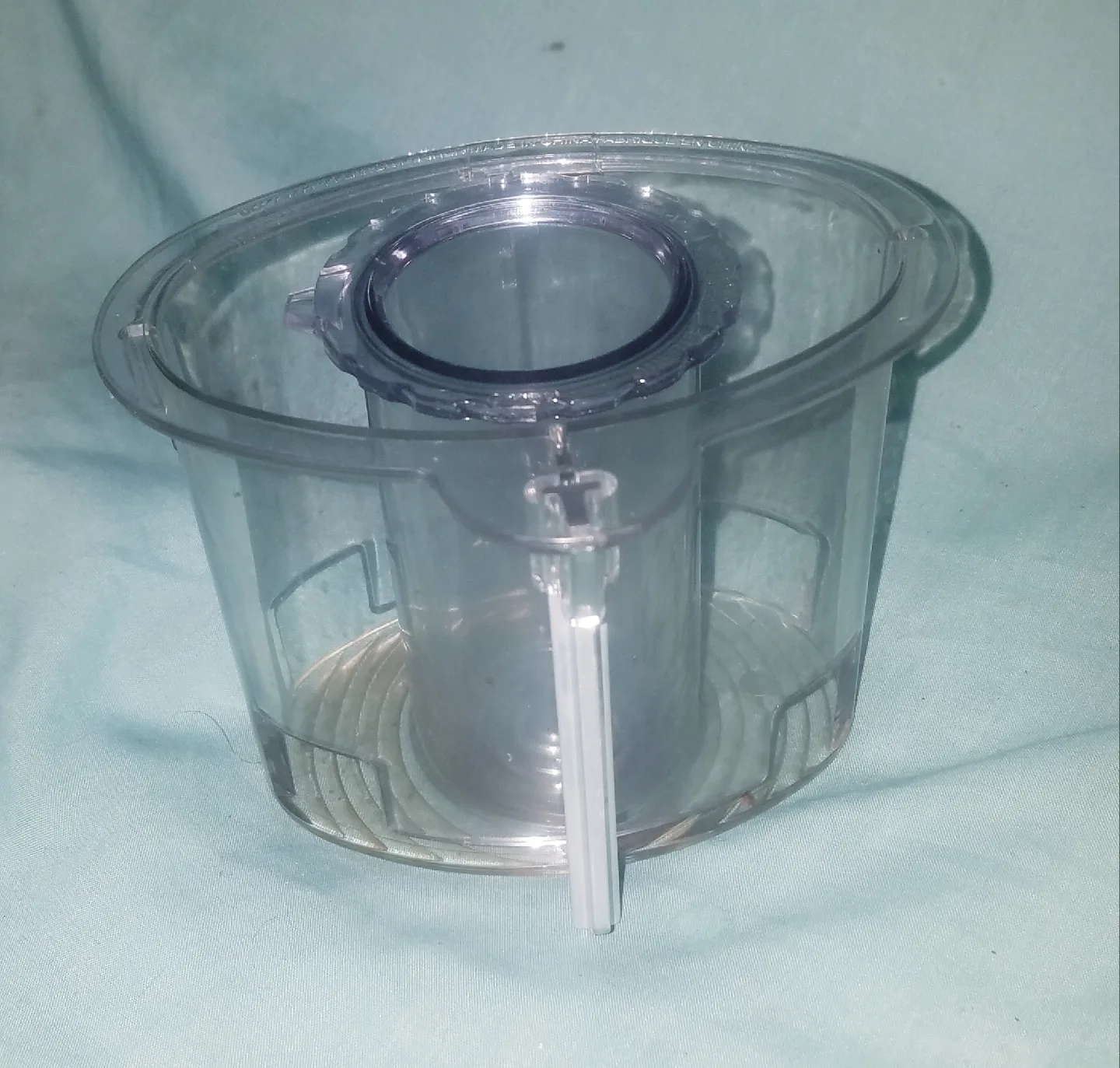 Port and Pusher Cuisanart  Food Processor  Model DFP14BNC image indicator(4)