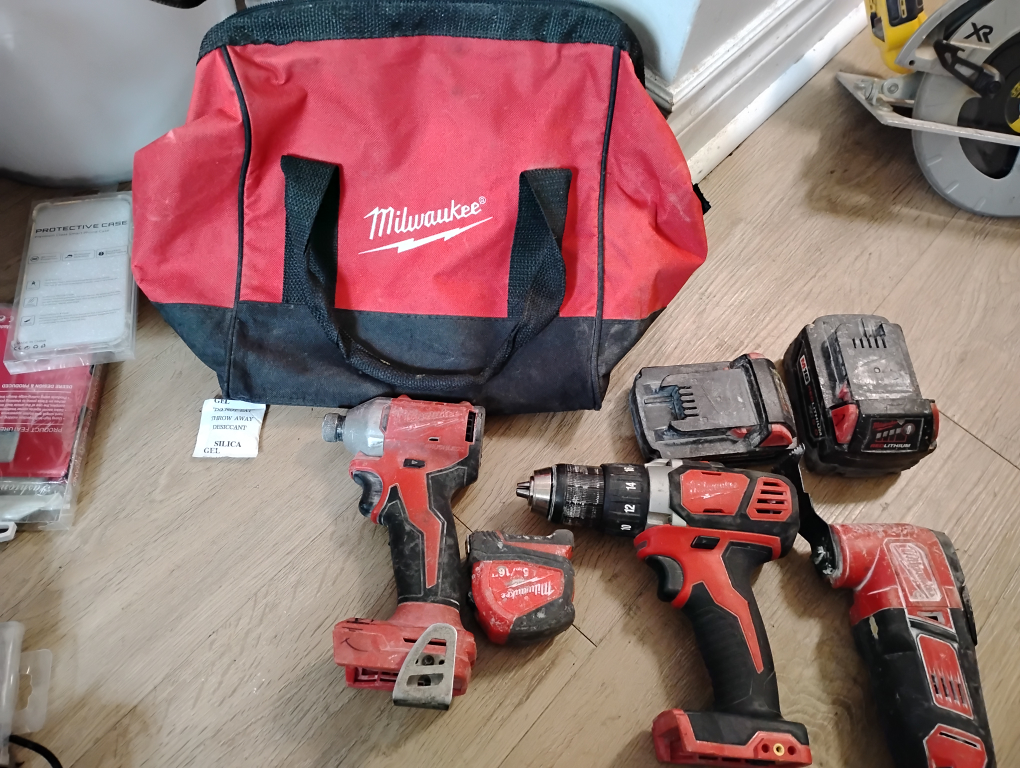 Milwaukee tools l - photo 2