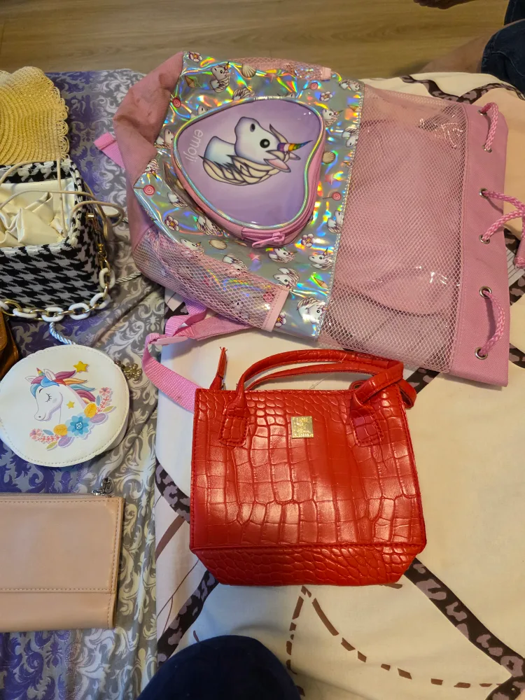 Assorted Kids Purses and Bags image indicator(5)