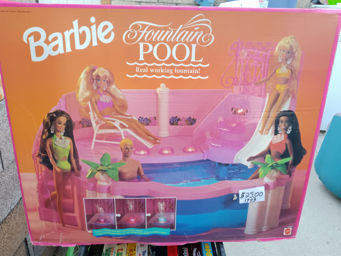 Vintage 1993 Barbie Fountain Pool - Real Working Fountain! - photo 2