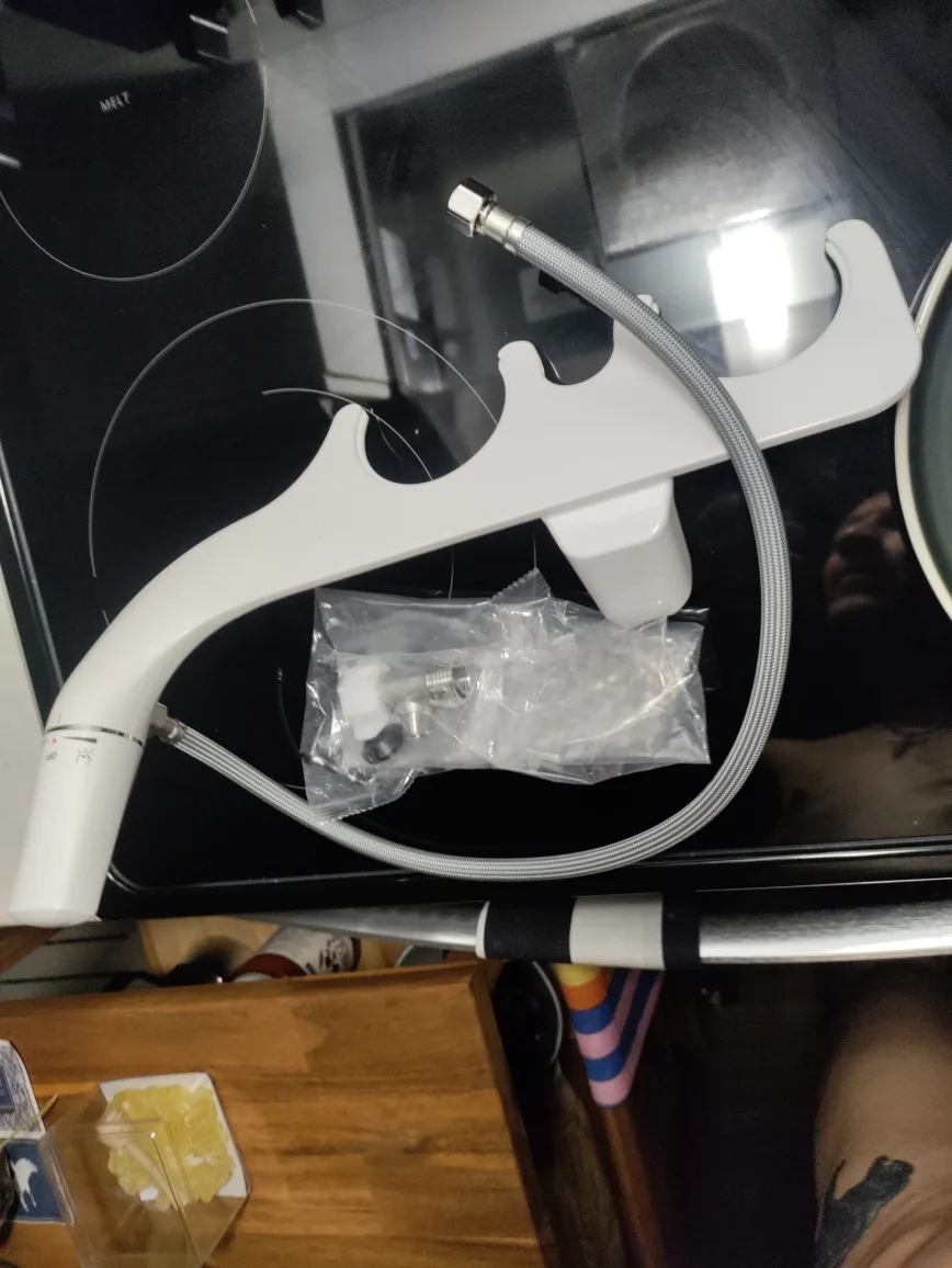 Bidet Attachment - New in Package image indicator(2)