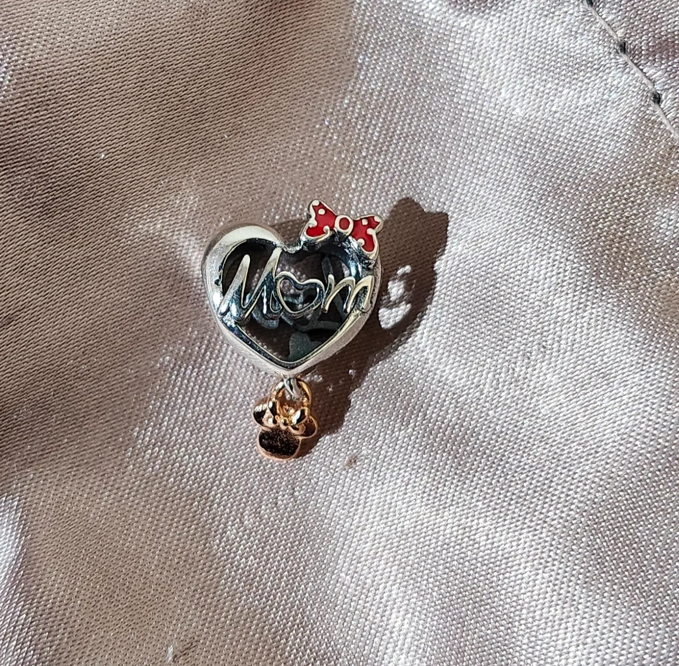Disney Minnie Mom Charm thumbnail
