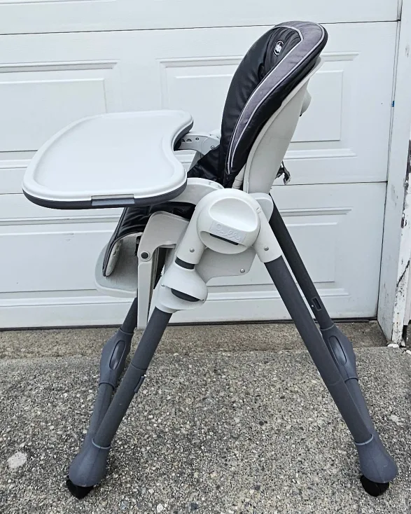 Chicco Polly Highchair Black image indicator(5)