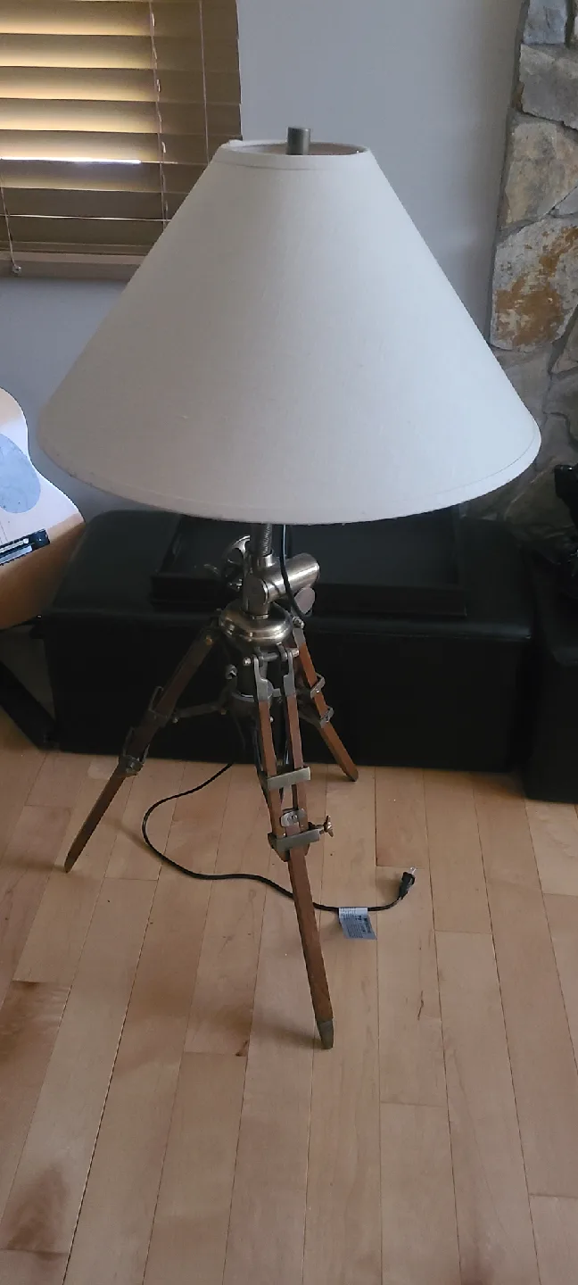 Tripod Table Lamp 🥕 image indicator(2)