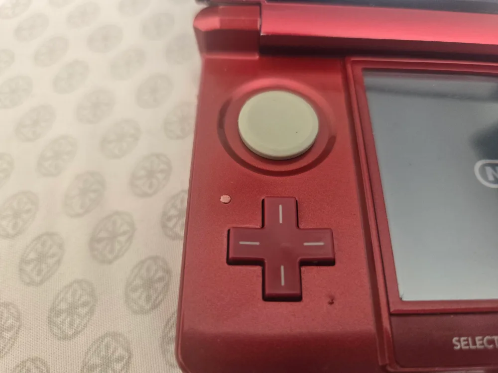 Red Japanese Nintendo 3DS (For Parts) image indicator(4)
